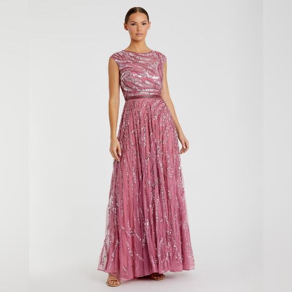 Mac Duggal Cap Sleeve Embellished Evening Gown in plum Size 8 - Picture 15 of 16